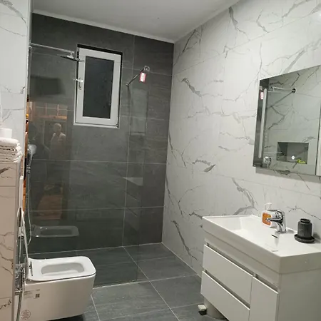 فيلة Majida Ilidza *